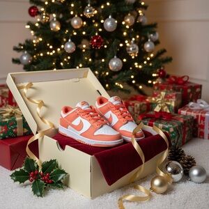 Nike Dunk Low Next Nature in Orange and White